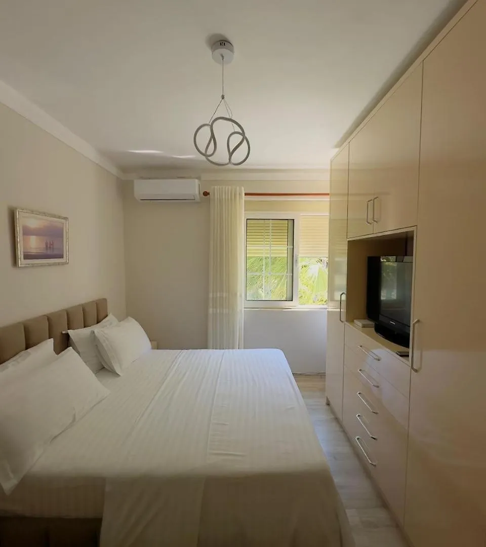 Fiona'S Sea View Apartment Golem  Albanien