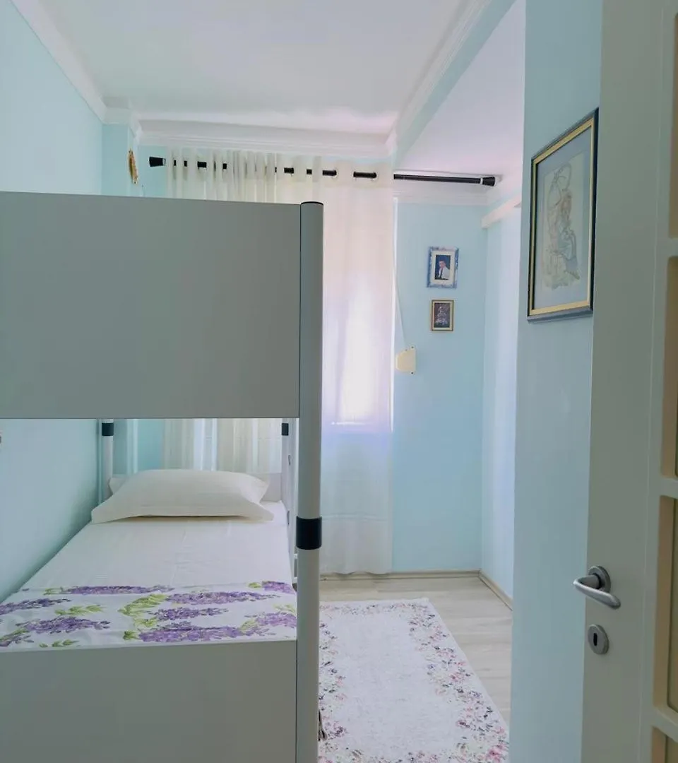 Fiona'S Sea View Apartment Golem