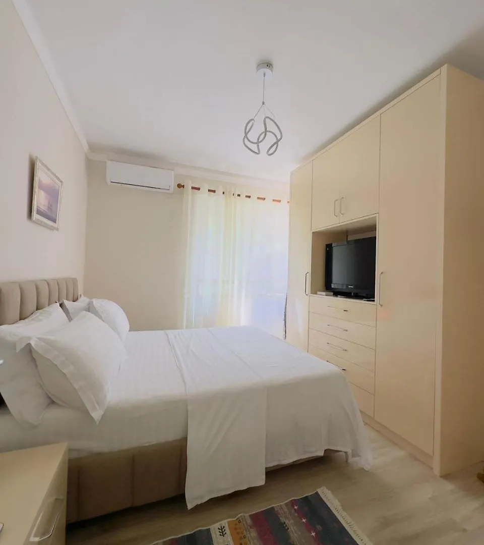 Fiona'S Sea View Apartment Golem